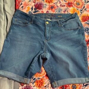 Faded Glory Blue Jean Shorts Relaxed Fit Mid-Rise